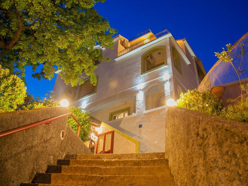 Pansion Nobel Hotel Petrovac Luaran gambar